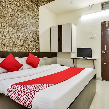 Hotel O Aryan Khāmgaon Exterior photo