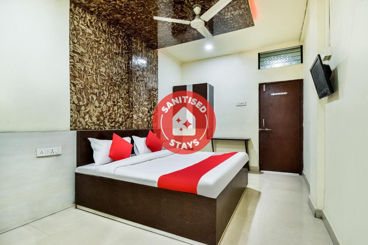 Hotel O Aryan Khāmgaon Exterior photo