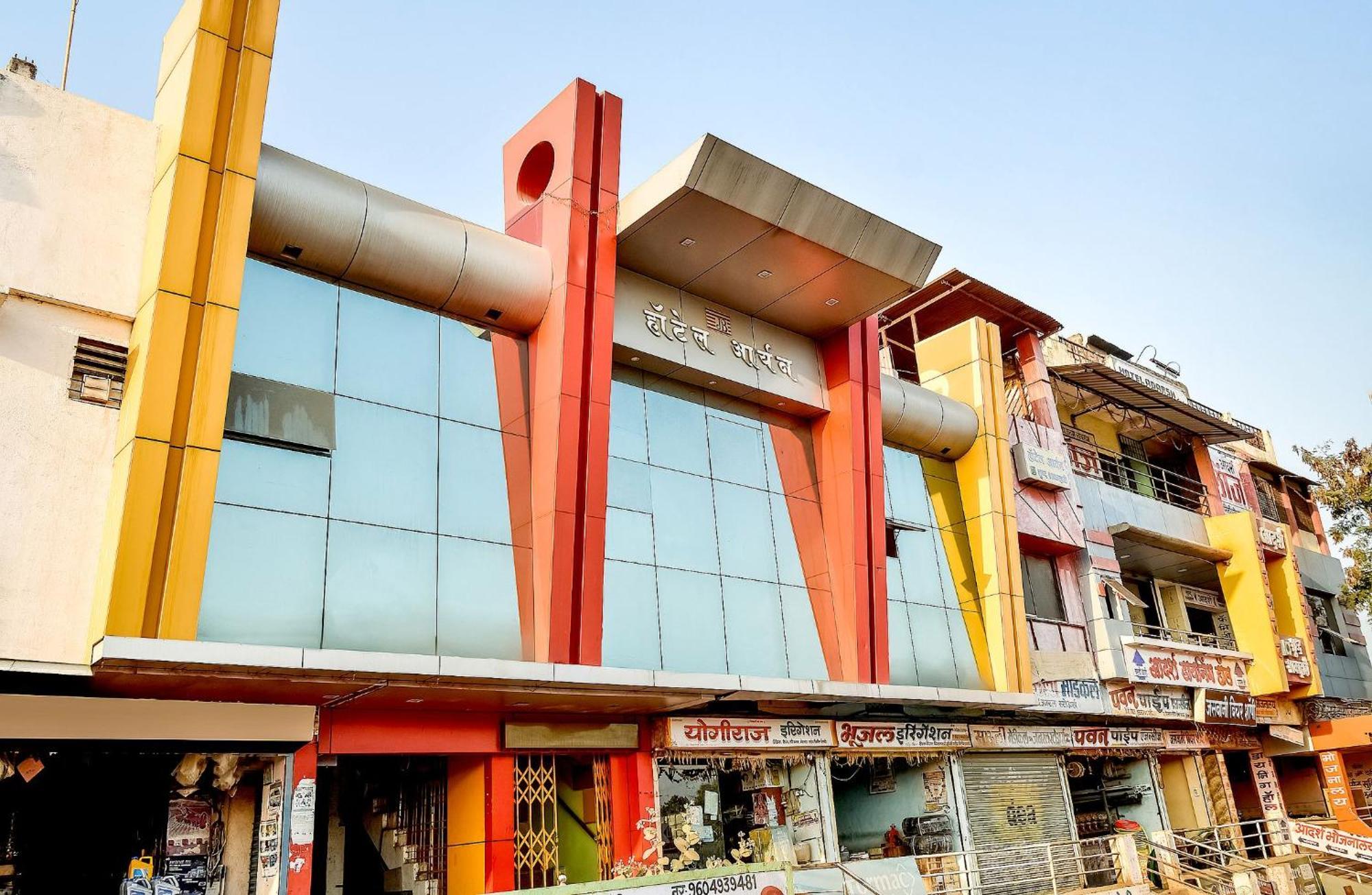 Hotel O Aryan Khāmgaon Exterior photo