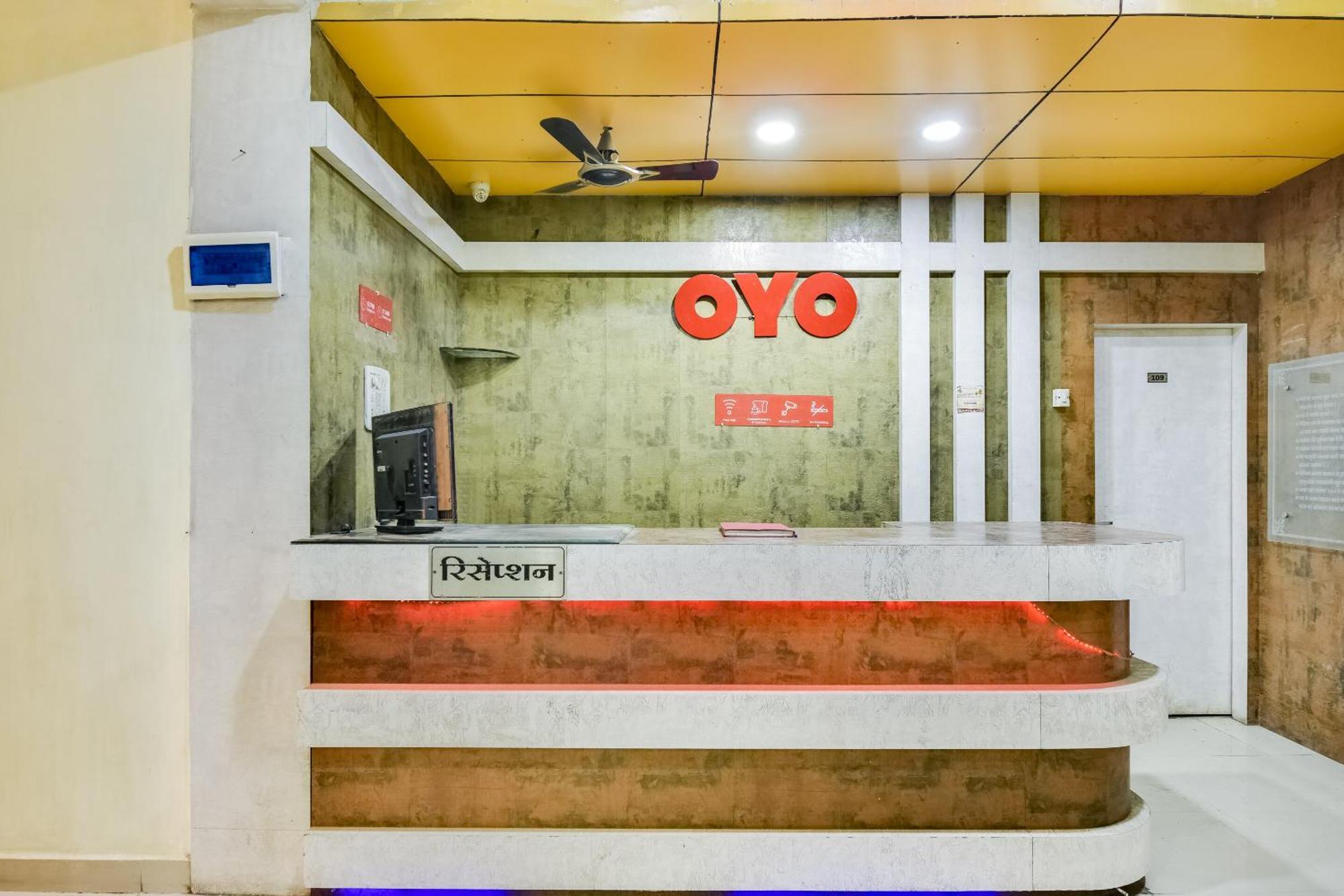 Hotel O Aryan Khāmgaon Exterior photo